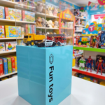 おもちゃを魅せる展示台