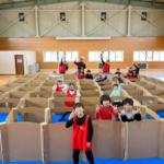 ダンボール迷路